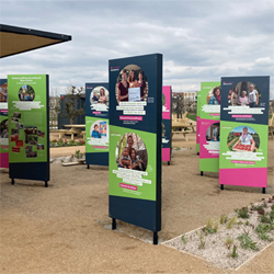 Werbepylon Präsentationswand Bundesgartenschau BuGA Mannheim Pylon